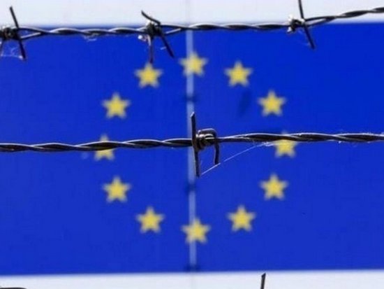 СМИ: Евросоюз может отложить безвиз для украинцев до мая