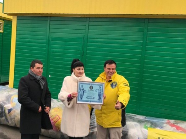 Киевские коммунальщики благодаря полиэтиленовым пакетам установили рекорд