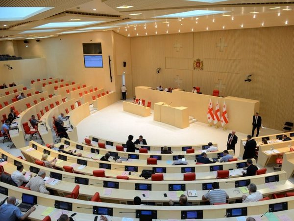 Парламент Грузии утвердил новое правительство страны
