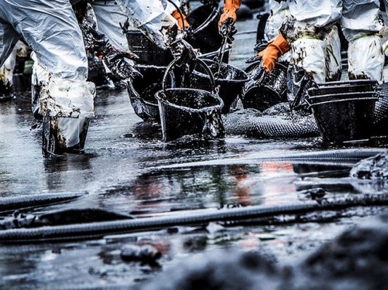 Нефть дешевеет из-за разногласий между участниками ОПЕК