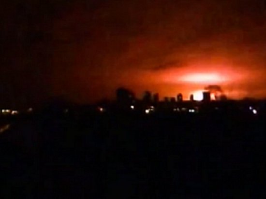 В Донецке прогремел мощный взрыв на складе боеприпасов — СМИ