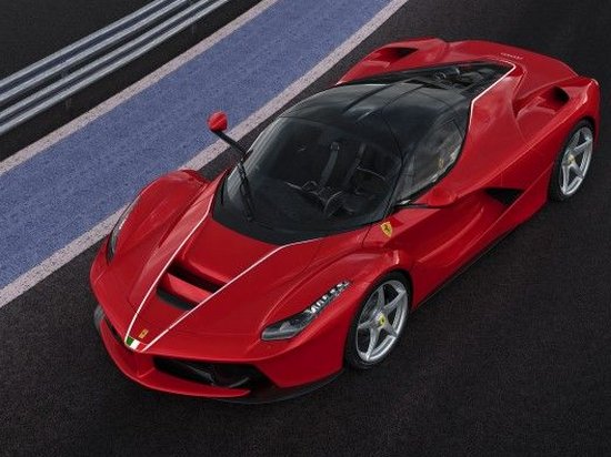Ferrari LaFerrari стал самым дорогим авто 21 века (видео)
