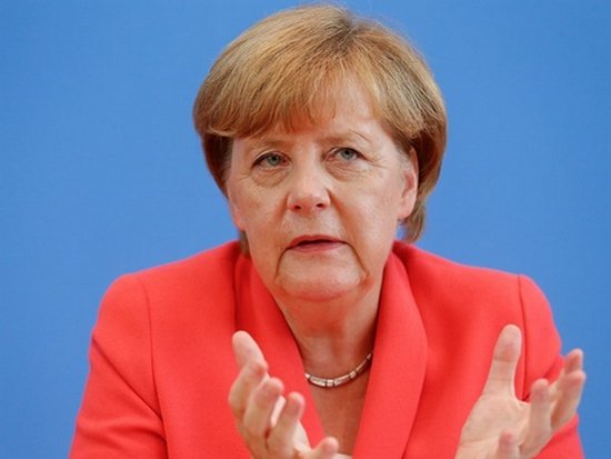 ЕС не ослабит санкции против РФ — Меркель