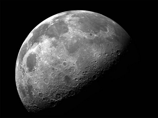 Китай может стать первой страной, которая посадит зонд на обратной стороне Луны