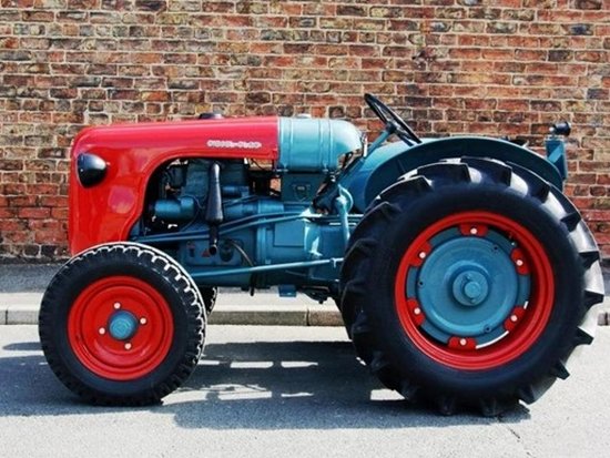 Компания Lamborghini выпустила редкий трактор за $32 тысячи