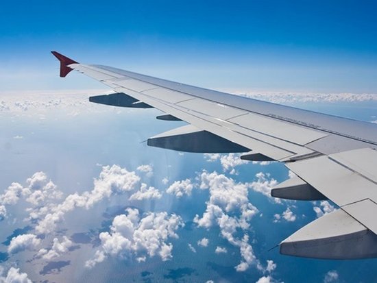 В РФ авиалайнер едва не столкнулся с самолетом НАТО — СМИ