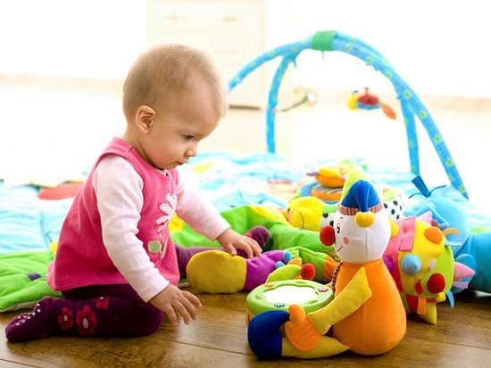Какие детские игрушки полезны ребенку?