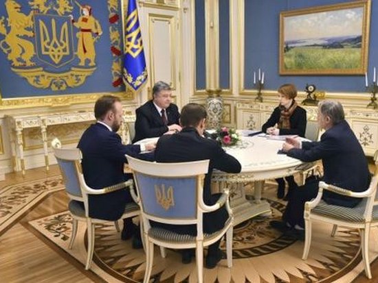 Порошенко: Украина подает иск в Гаагский трибунал против РФ