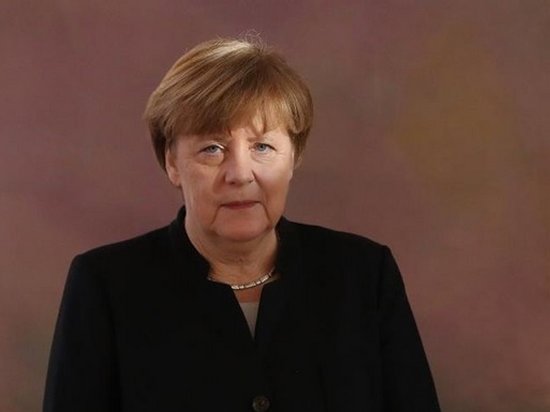 Ангела Меркель раскритиковала указ Дональда Трампа о мигрантах