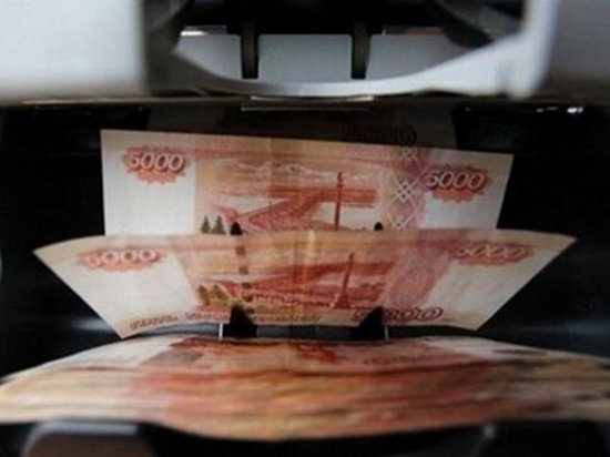 В Минфине предложили девальвировать российский рубль — СМИ