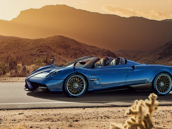 Pagani представил первый гиперкар Huayra Roadster (фото)