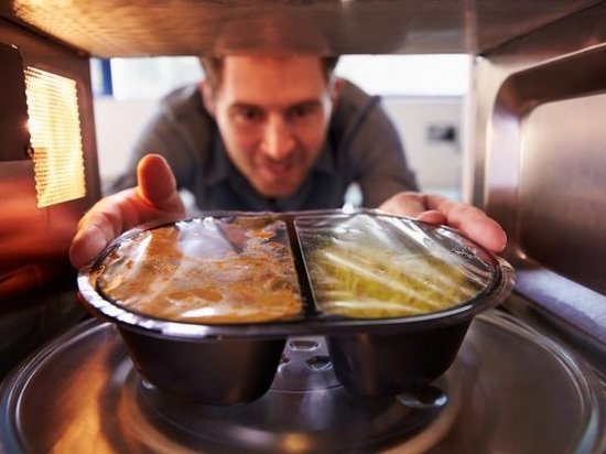 Какие продукты не стоит разогревать дважды