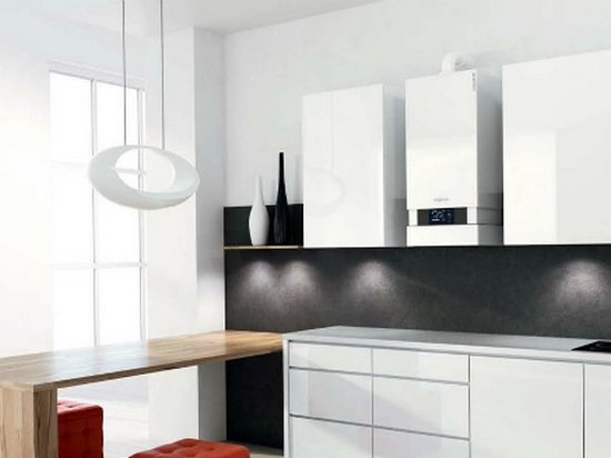 О монтаже котельной: газовый котёл и солнечные батареи для частного дома