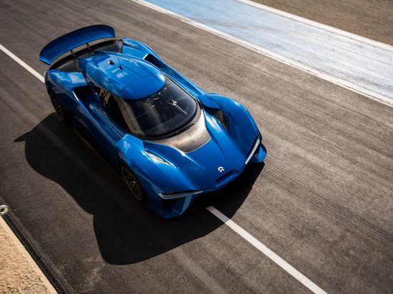 Китайский электрокар установил новый рекорд скорости (видео)