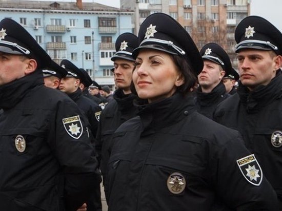 Аваков: Уровень доверия украинцев к полицейским снизился