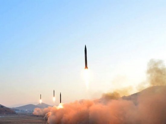Северная Корея заявила об испытании высокомощного ракетного двигателя