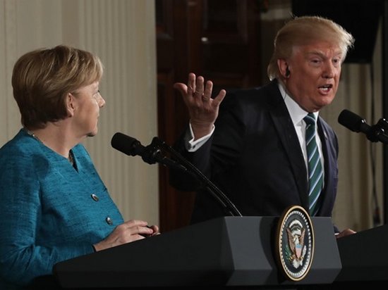 Дональд Трамп вручил Ангеле Меркель крупный счет «за оборону»