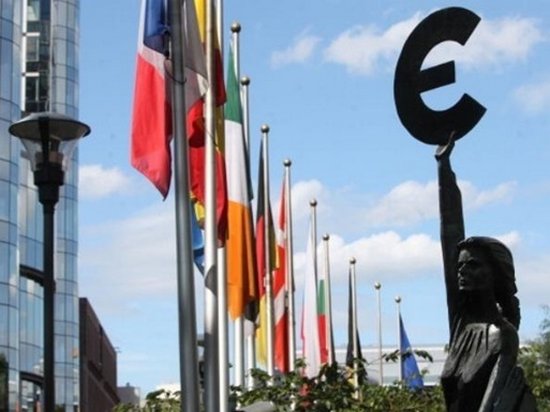 Коррупция в Украине страшнее войны — посол ЕС