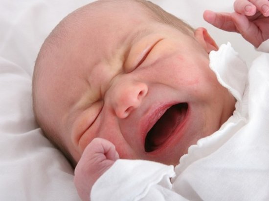 Психологи определили страны с самыми плаксивыми новорожденными
