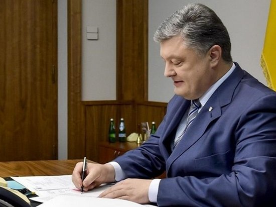 Петр Порошенко утвердил программу сотрудничества с НАТО
