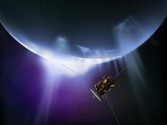 На спутнике Сатурна Энцеладе возможно существование жизни — NASA
