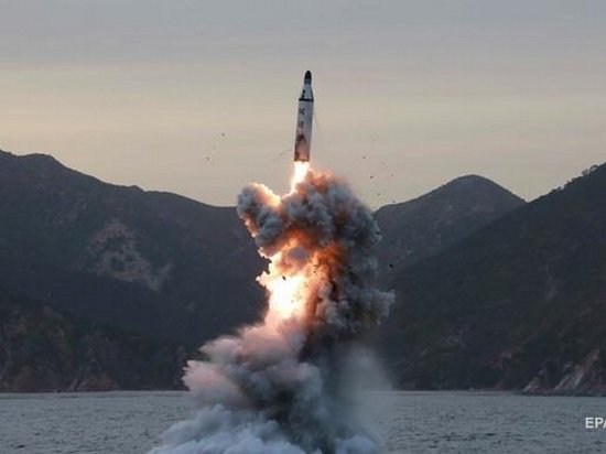 Южная Корея пообещала карательные меры за пуск ракеты КНДР