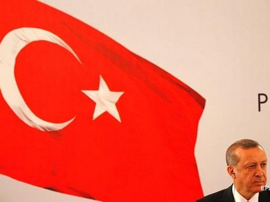 Сегодня в Турции состоится конституционный референдум