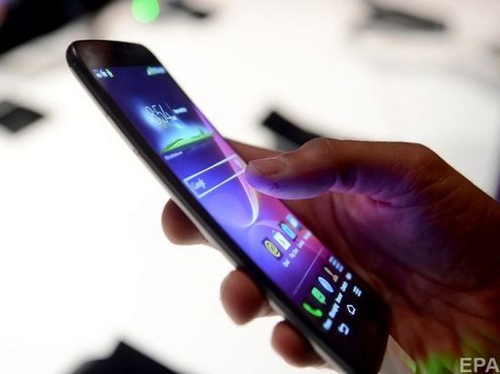 Суд в Италии признал телефоны причиной опухоли мозга