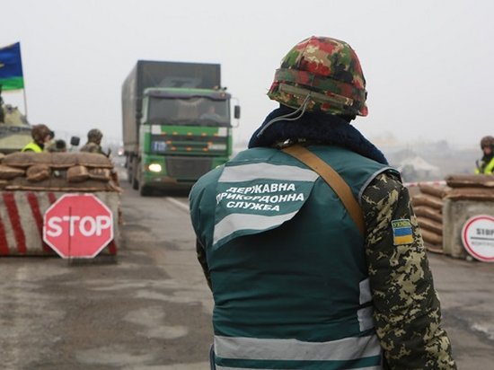 Украинцы стали вдвое меньше посещать Крым — Госпогранслужба