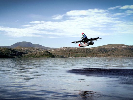 Стартап основателя Google показал видеоролик своего летающего авто (видео)
