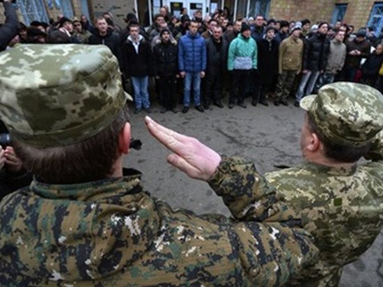 В Вооруженных силах разъяснили вручение повесток на украинской границе