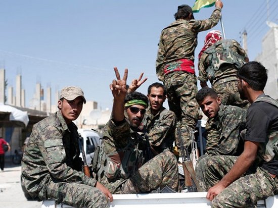 В США одобрили передачу оружия сирийским курдам