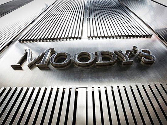 Moody's впервые за десятки лет понизило рейтинг Китая