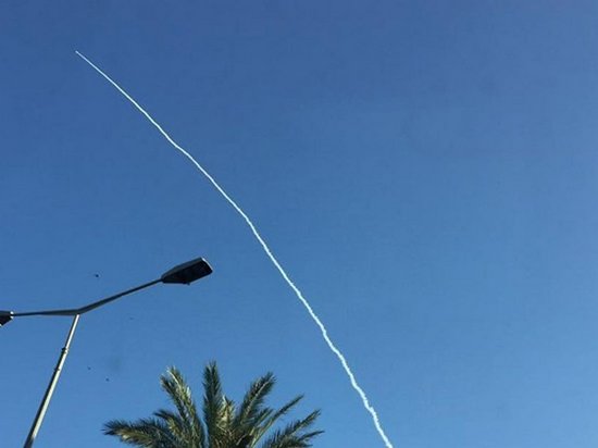 Израиль успешно провел испытательный запуск ракеты (видео)
