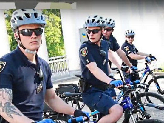 В Кривом Роге появился полицейский велопатруль (видео)