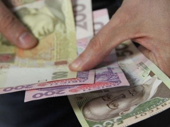 Долги по зарплатам в Украине превысили 2 млрд