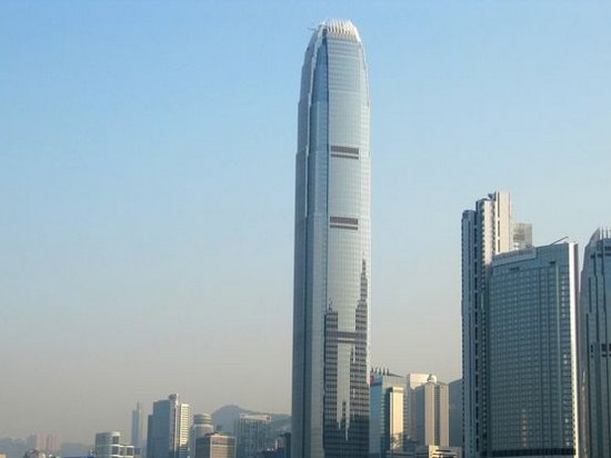 В Китае появился самый быстрый в мире лифт