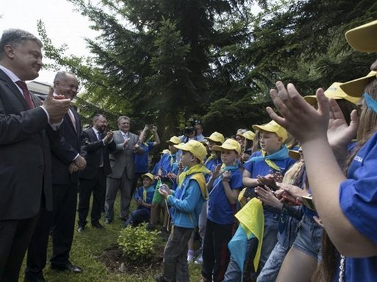 Украина будет в ЕС, когда школьники вырастут — Петр Порошенко