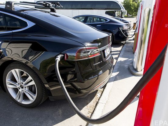 Илон Маск намерен перевести зарядные станции Tesla на «зеленую энергию»