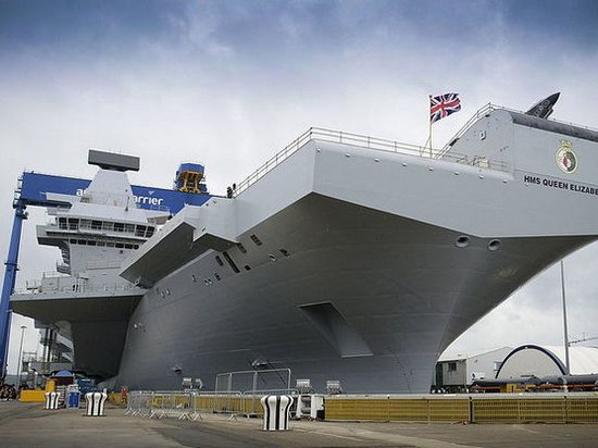 В Британии стартовали морские испытания крупнейшего военного корабля страны