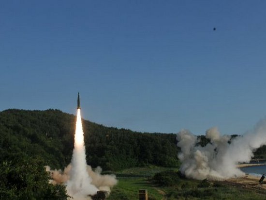 США и Южная Корея провели совместные учения в ответ на запуск ракеты в Северной Корее