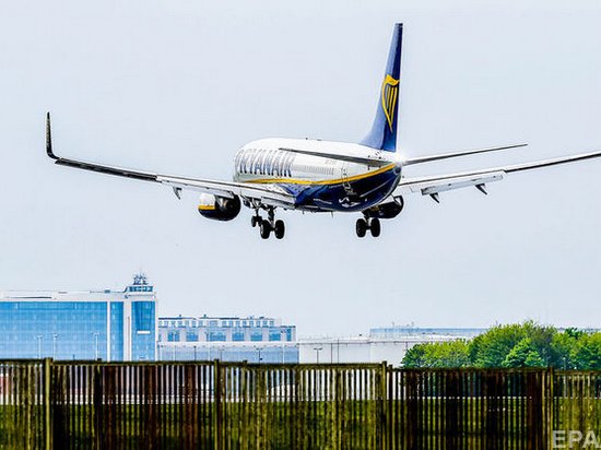 Министр инфраструктуры обвинил МАУ в отказе Ryanair от рынка Украины