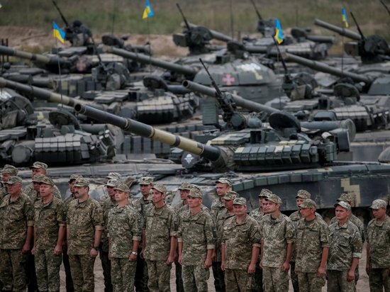 США намерены выделить Киеву почти полмиллиарда долларов на оборону