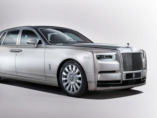 Rolls-Royce презентовал роскошный Phantom нового поколения (фото)