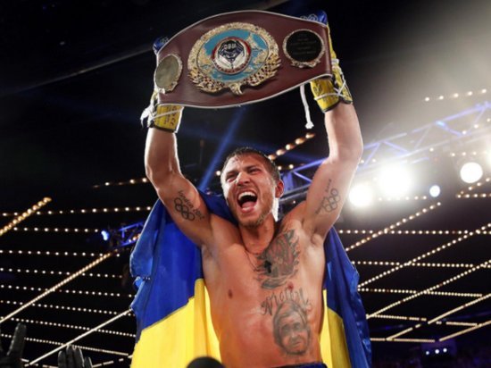 Украинец Ломаченко победил колумбийца Марриагу и защитил титул чемпиона мира WBO (видео)