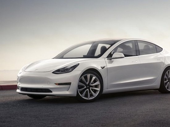 В Tesla Model 3 за водителем будет следить «секретная» камера