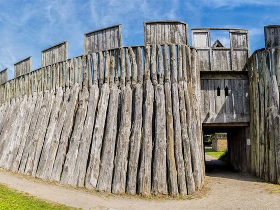 Археологи в Дании обнаружили древнюю крепость викингов