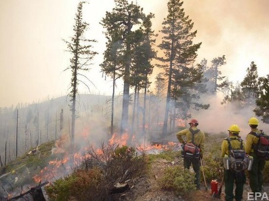 Из-за лесных пожаров в Орегоне эвакуируют жителей