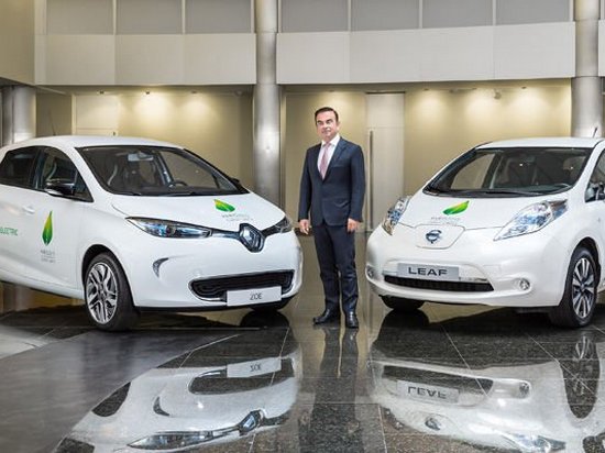 Renault-Nissan-Mitsubishi представят 12 новых электрокаров и такси-роботов