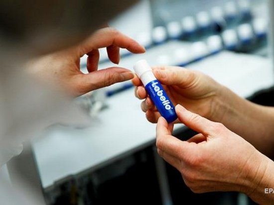 Ученые обнаружили вредные вещества в бальзамах для губ